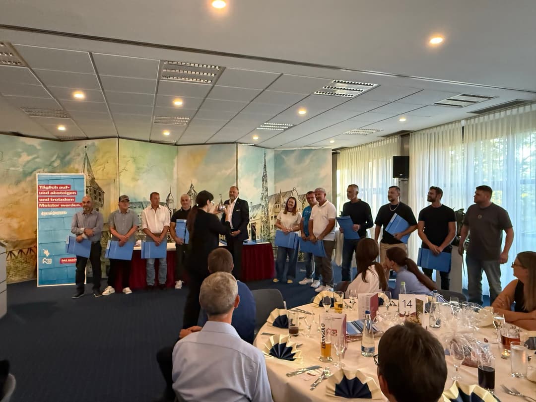 10 Jahre Treue zum Betrieb – das wurde ausgezeichnet.