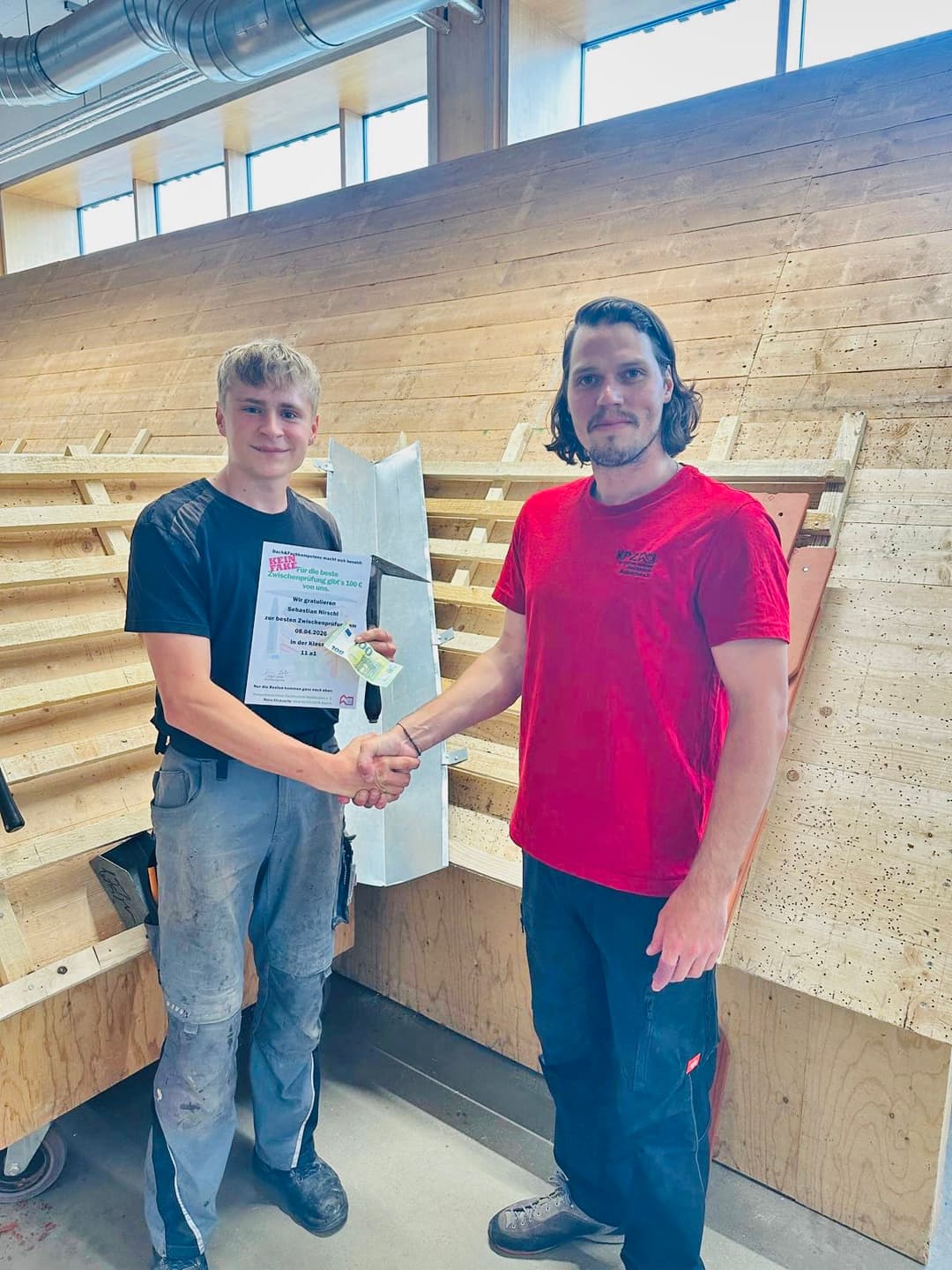 Ausbilder Nico Tolle mit Sebastian Nirschl